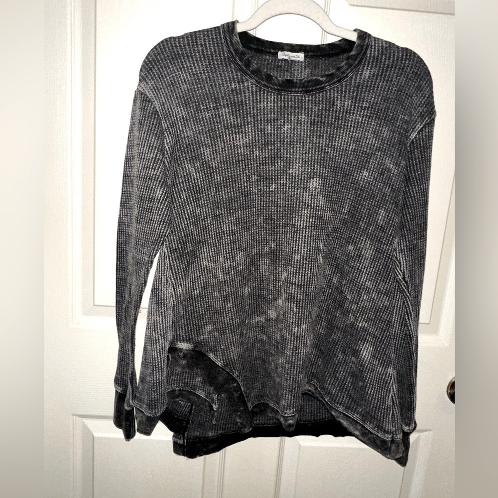 Women's Black acid wash Asymmetrical hem Waffle knit sweater XS punk edgy